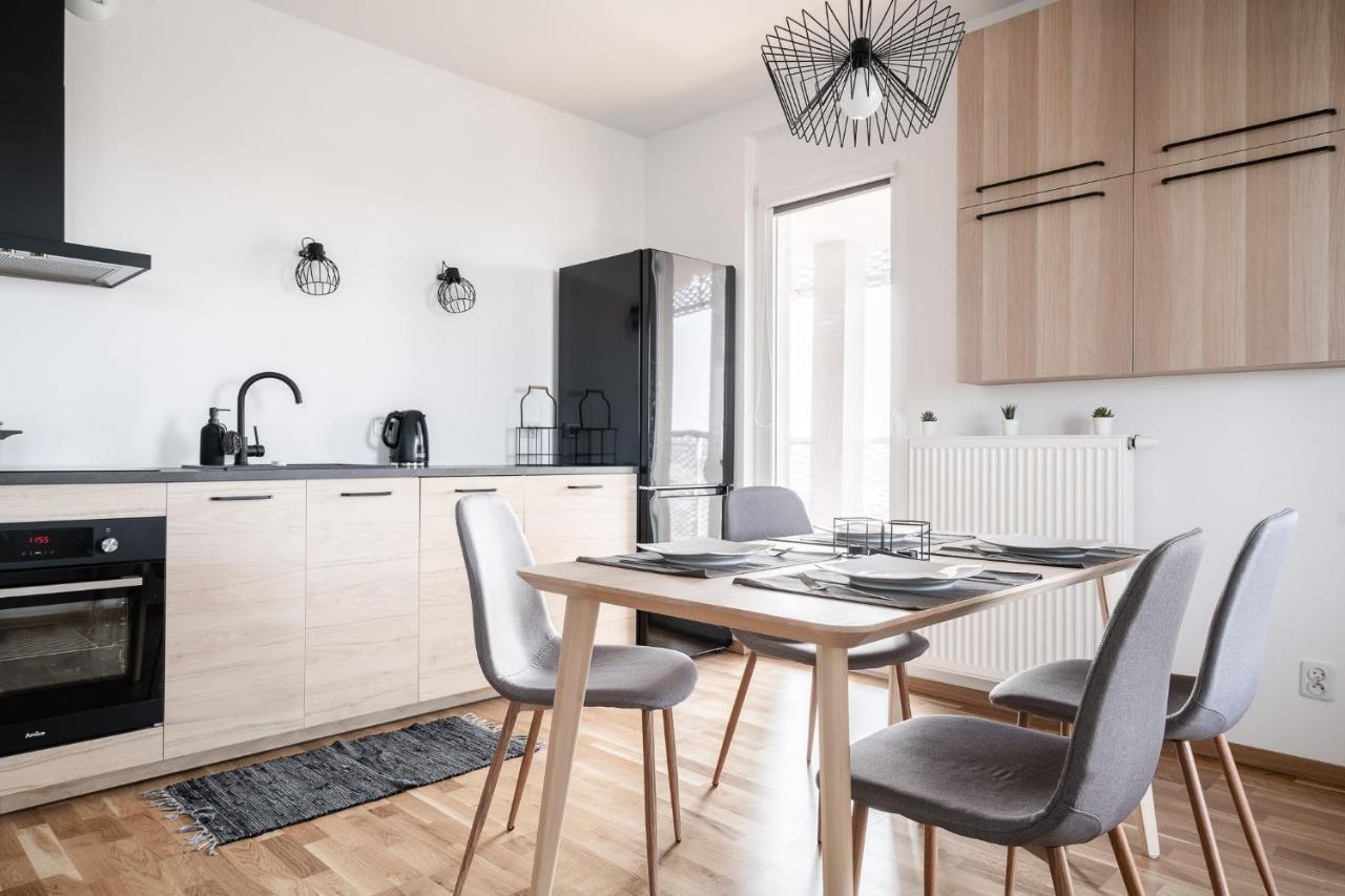 Rentplanet - Apartamenty Atal Tower Wroclaw Bagian luar foto