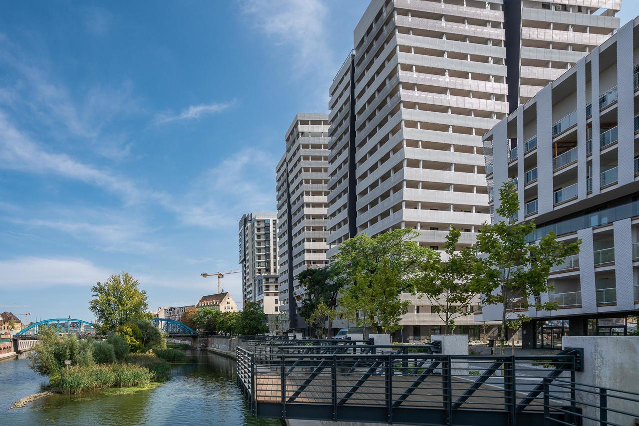 Rentplanet - Apartamenty Atal Tower Wroclaw Bagian luar foto