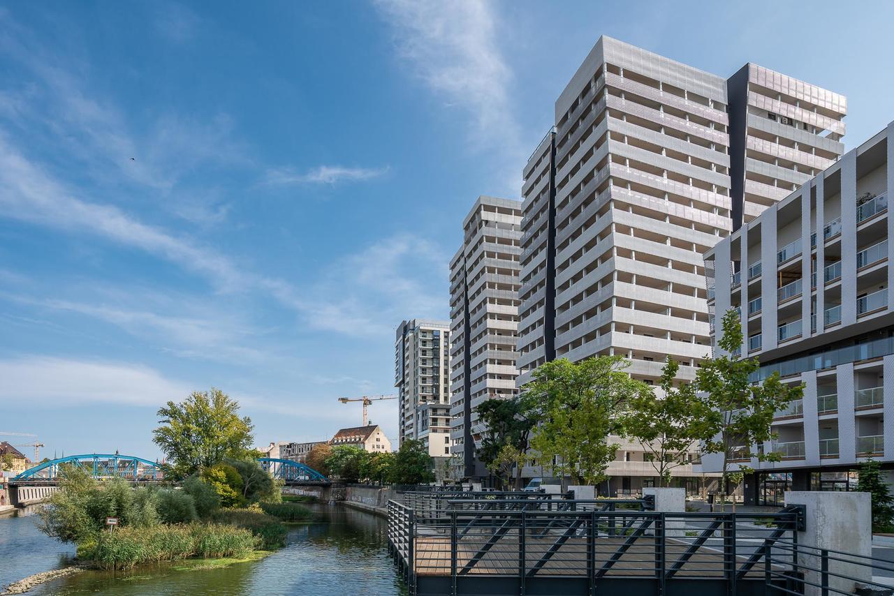 Rentplanet - Apartamenty Atal Tower Wroclaw Bagian luar foto